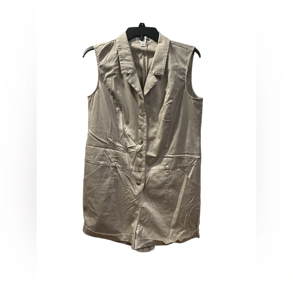 Kenneth Cole New York Beige Sleeveless Romper.  Size 10. - Picture 4 of 14